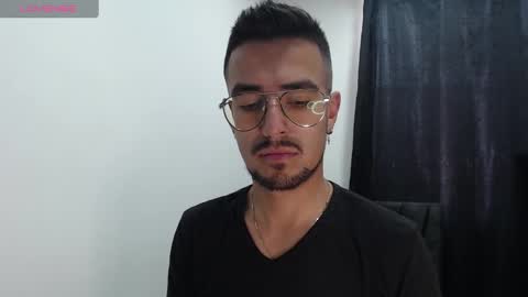 demian_val_4 online show from February 27, 8:09 pm