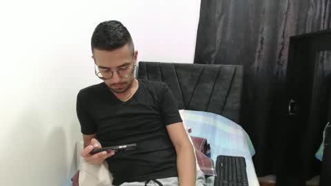 demian_val_4 online show from February 8, 10:08 pm