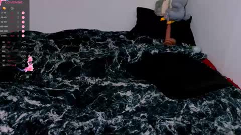 Demmi online show from October 14, 1:36 pm