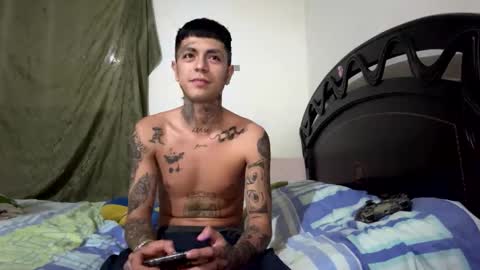 Snapshot of demon_2407 chatting on October 17, 10:36 pm Demon 2407 online show from October 17, 10:36 pm