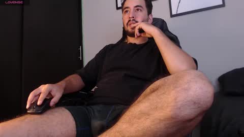 Snapshot of demon_salvatoree chatting on September 19, 1:32 am Demon Salvatore online show from September 19, 1:32 am