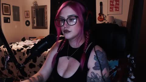 Snapshot of demongf chatting on January 31, 1:54 am Demoness Mina online show from January 31, 1:54 am
