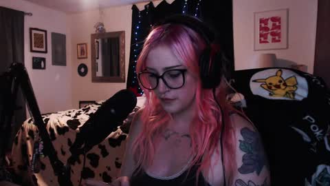 Snapshot of demongf chatting on January 9, 4:08 am Demoness Mina online show from January 9, 4:08 am