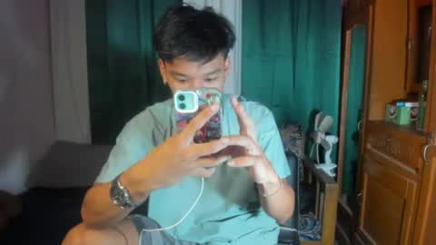 den_cummers online show from June 23, 12:33 pm