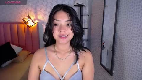 Snapshot of deniserichard2 chatting on October 12, 1:15 pm D E N I S online show from October 12, 1:15 pm