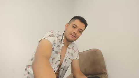 derek_vall online show from March 8, 4:56 am