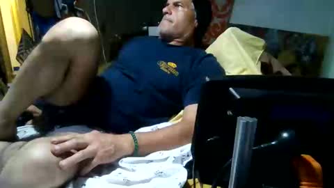 derick1961 online show from February 7, 9:01 am