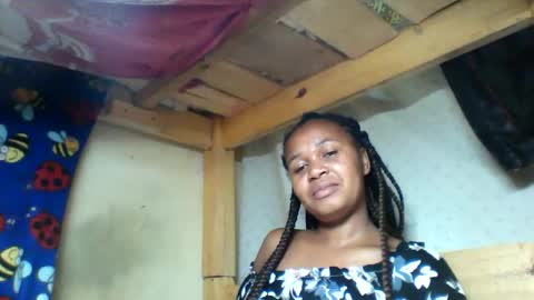 derissa online show from April 8, 6:44 pm