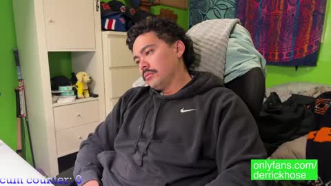 Derrick Hose online show from February 23, 1:24 am