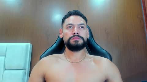 Snapshot of derrybigger_cm chatting on September 24, 11:11 pm DerryBigger CM online show from September 24, 11:11 pm