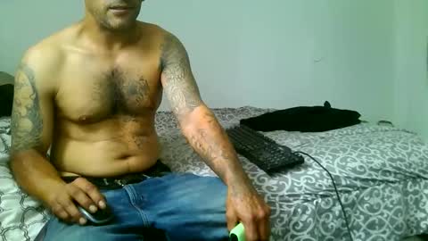 dertymoney1 online show from May 6, 8:37 pm