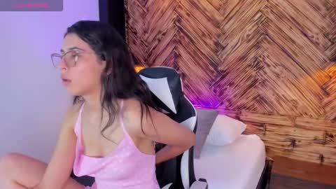 desire online show from February 26, 1:25 pm