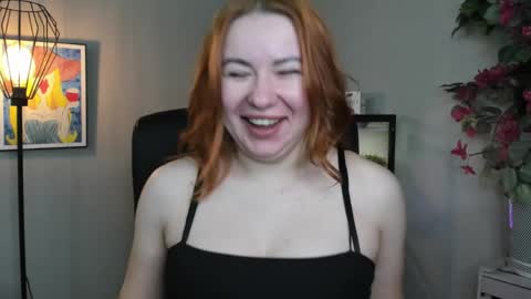 LAYLA online show from April 3, 6:31 am