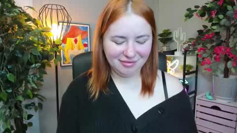 Snapshot of desirelayla chatting on September 24, 7:04 am LAYLA online show from September 24, 7:04 am