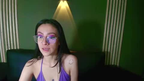 Snapshot of desiring__angel chatting on October 2, 3:38 am Desiring Angel online show from October 2, 3:38 am