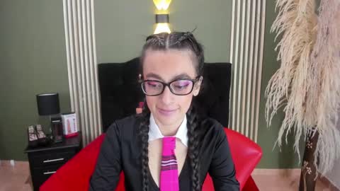 Snapshot of desiring__angel chatting on February 11, 10:25 am Desiring Angel online show from February 11, 10:25 am