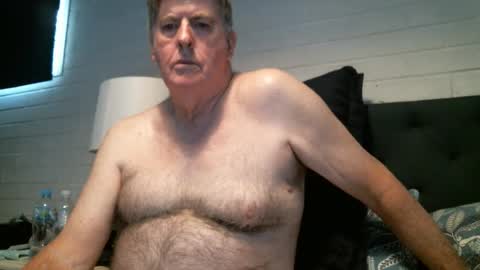 Desmon1958 online show from March 22, 11:09 pm