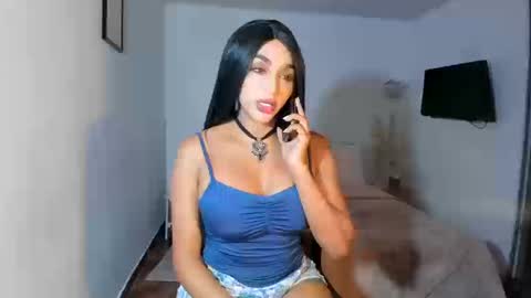 Destinne Mill online show from November 8, 1:58 pm