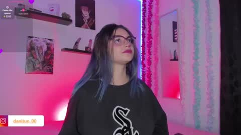 Snapshot of destiny14_ chatting on September 24, 5:36 am Dani online show from September 24, 5:36 am