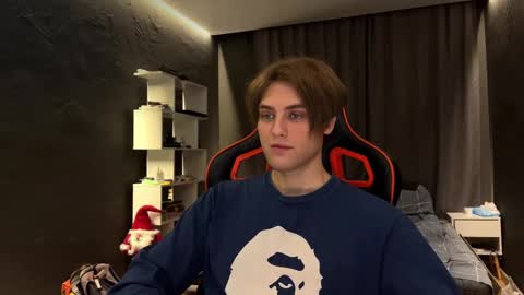 devilnut1 online show from November 11, 2:30 pm