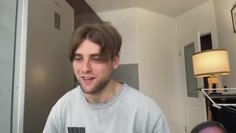 devilnut1 online show from February 14, 10:49 am