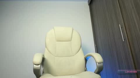 Devin Hunter online show from January 10, 12:16 am