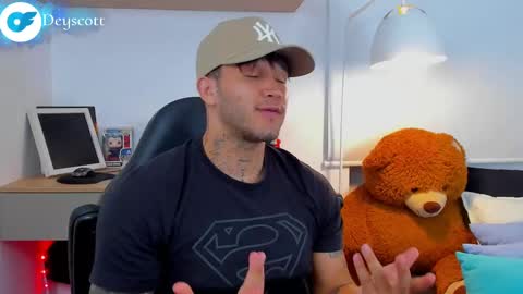 JULIAN online show from February 20, 1:03 am