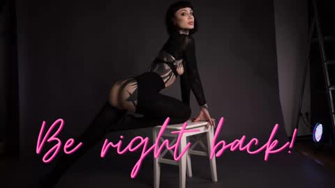 dgtlgrl online show from January 13, 6:16 pm