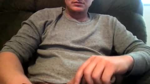 diablo8121 online show from April 2, 6:26 pm