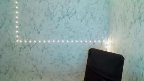 diamond is online show from January 8, 8:25 pm