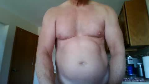 Snapshot of diamondchuck73 chatting on March 11, 5:46 pm Diamondchuck73 online show from March 11, 5:46 pm
