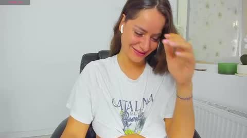 diamondkay_ online show from June 4, 6:41 am