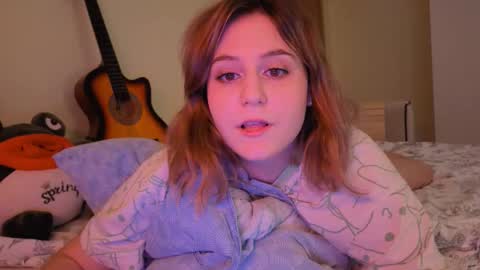 Snapshot of diana_floweri chatting on September 13, 9:23 am Diana online show from September 13, 9:23 am