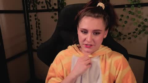 Diana online show from April 4, 2:13 pm