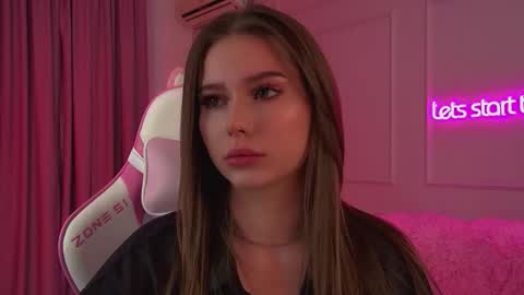 Diana online show from February 8, 6:11 pm