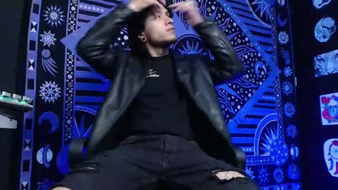 DICAPRIO online show from February 12, 6:40 pm