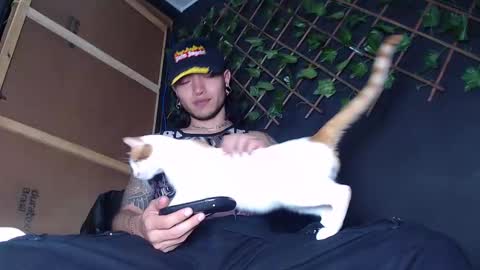 DICAPRIO online show from September 12, 3:08 am