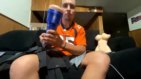 Snapshot of dickemdown93est chatting on October 6, 5:36 am dickemdown93est online show from October 6, 5:36 am