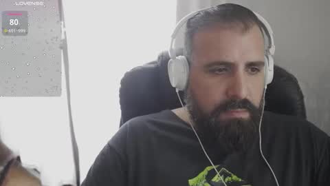 Snapshot of dicristalino chatting on October 28, 8:32 pm Cristian Dipolino online show from October 28, 8:32 pm