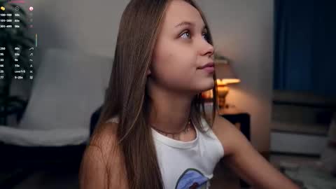 Snapshot of dierafauxa chatting on October 3, 7:00 pm Elwyna online show from October 3, 7:00 pm