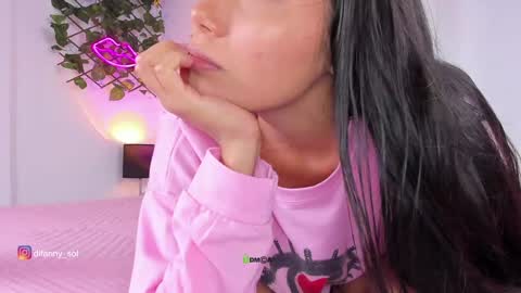 Snapshot of difanny_bonny chatting on January 28, 2:53 am Difanny Bonny Joe online show from January 28, 2:53 am