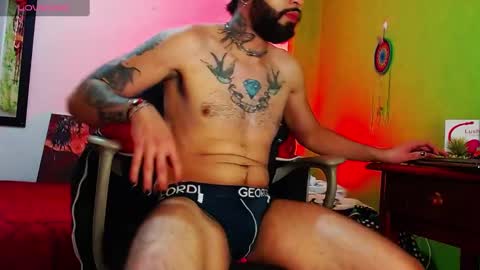 Snapshot of diilanhot chatting on February 16, 12:10 pm  Dylan  online show from February 16, 12:10 pm