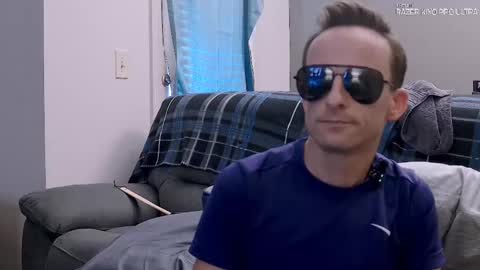 Dilldough405 online show from September 16, 6:00 pm