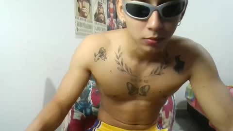 dillom420 online show from January 22, 5:48 am