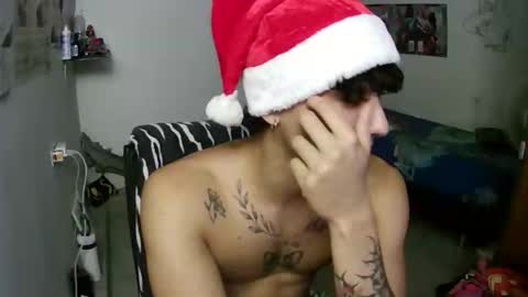 dillom420 online show from December 20, 5:36 am