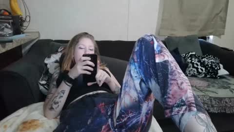 Snapshot of dimepiecexxx chatting on January 29, 2:00 pm Sofie online show from January 29, 2:00 pm