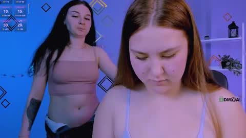 dina_bloom online show from May 15, 7:43 pm