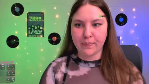 dina_bloom online show from May 2, 7:19 pm