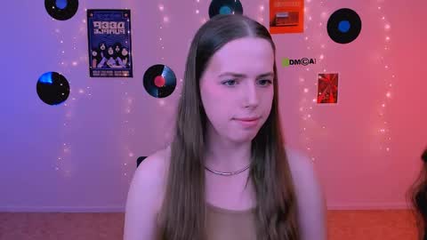 dina_bloom online show from April 21, 8:54 am