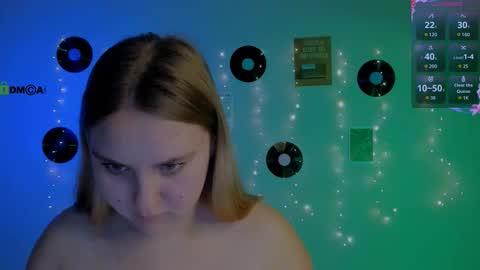 dina_bloom online show from March 6, 8:19 pm